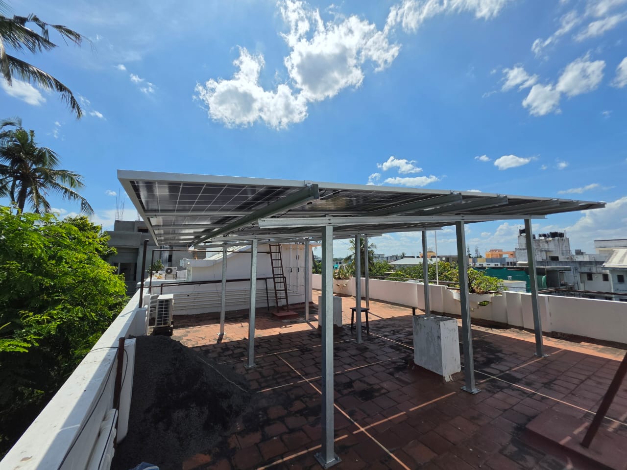 Commercial rooftop solar